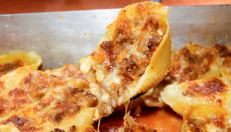 Ground Beef and Cheese Stuffed Pasta Shells