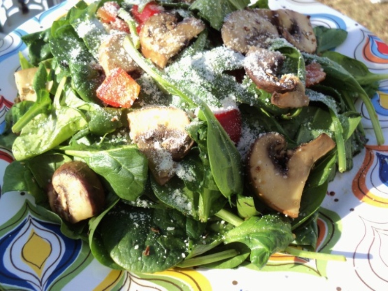 Mushroom and Spinach Salad