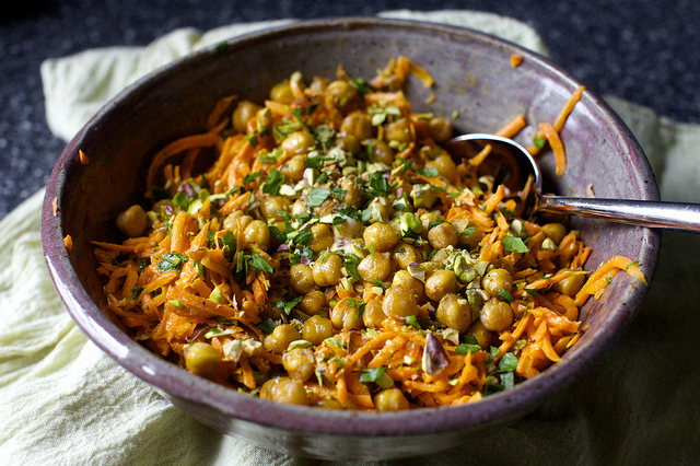 carrot salad with tahini and crisped chickpeas