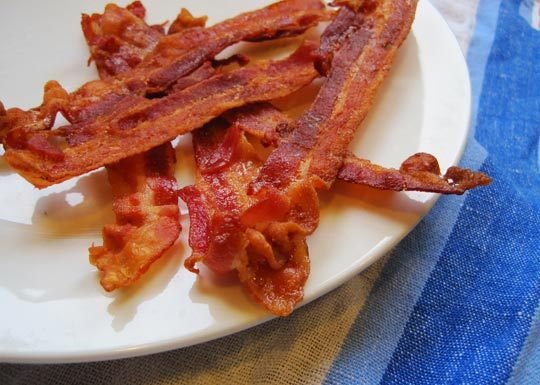How To Make Perfect Bacon in the Oven