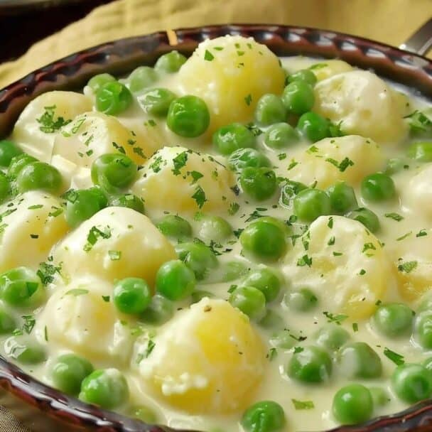 Creamed Potatoes and Peas Recipe - Nine Recipes