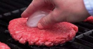 Here’s Why You Should Always Place an ice Cube on Your Burgers!