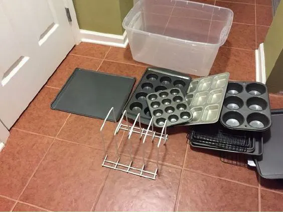 Organizing: Keeping Your Cookie Sheets and Muffin Pans Neat