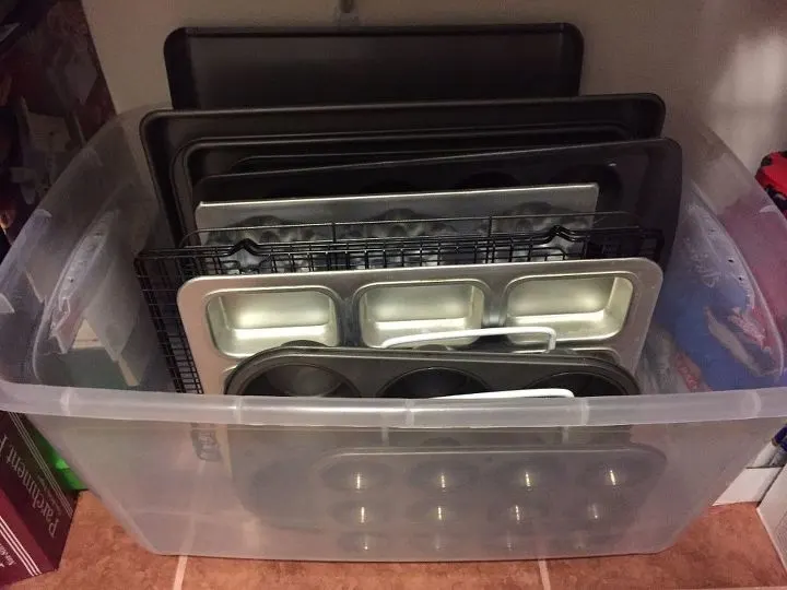 organizing keeping your cookie sheets and muffin pans neat organizing 2