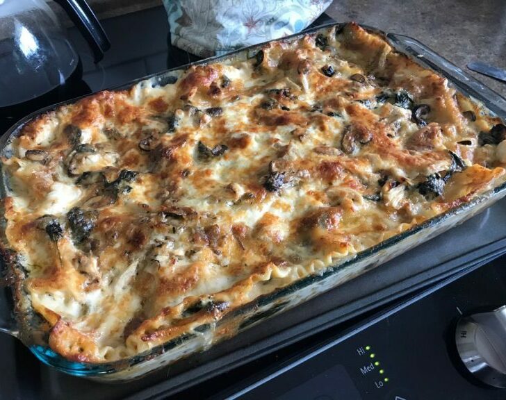 Delicious Chicken, Mushroom, and Spinach Lasagna: A Gourmet’s Delight