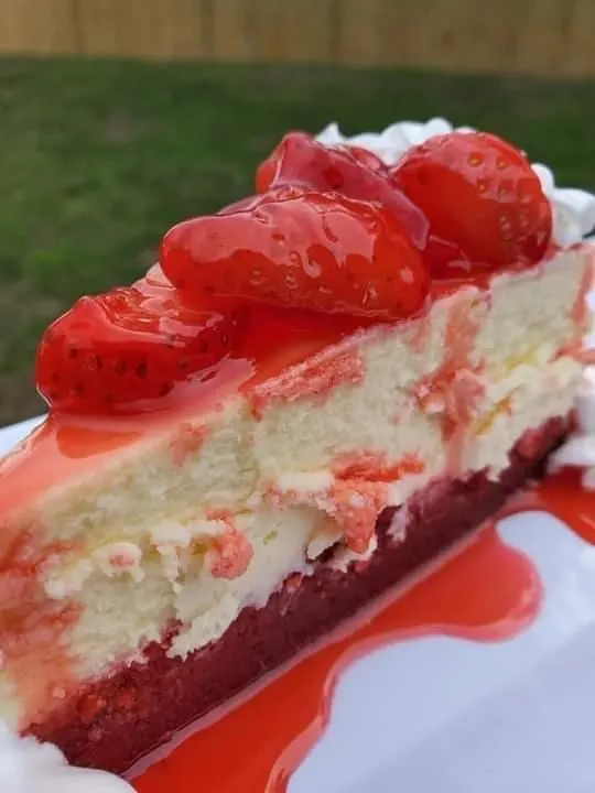 Delicious and Easy Strawberry Cheesecake Recipe – Perfect for Any Occasion!