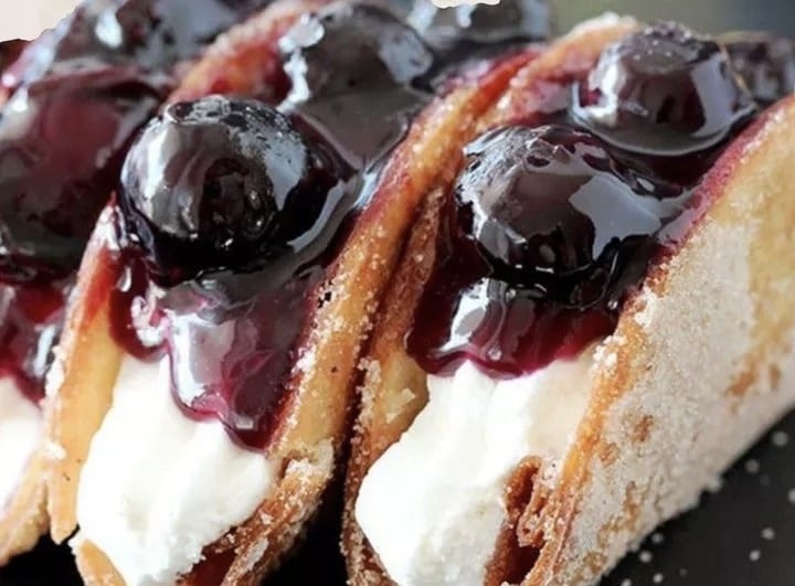 Blueberry Cheesecake Tacos 2