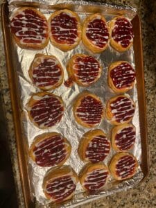 Easy Mini Fruit Pies with Sweet Glaze 1