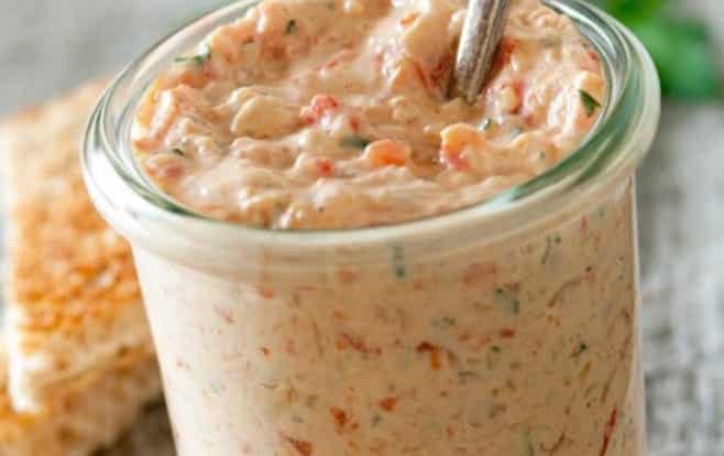 creamy roasted red pepper dip