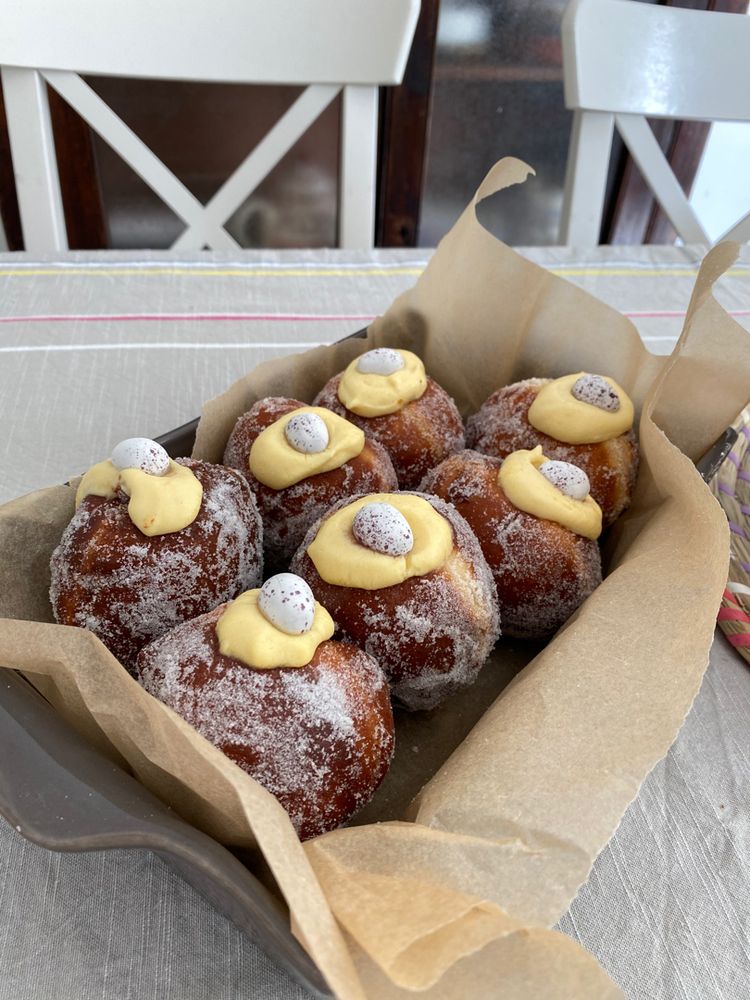 Easy Homemade Custard Doughnuts