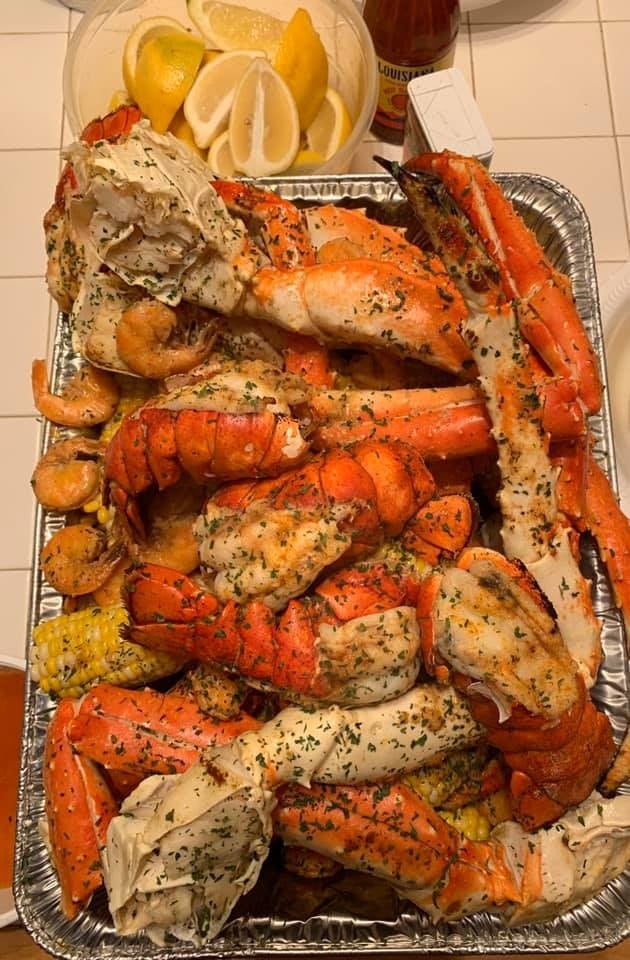 GARLIC BUTTER SEAFOOD BOIL