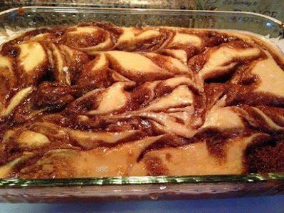 CINNAMON ROLL SWIRL CAKE