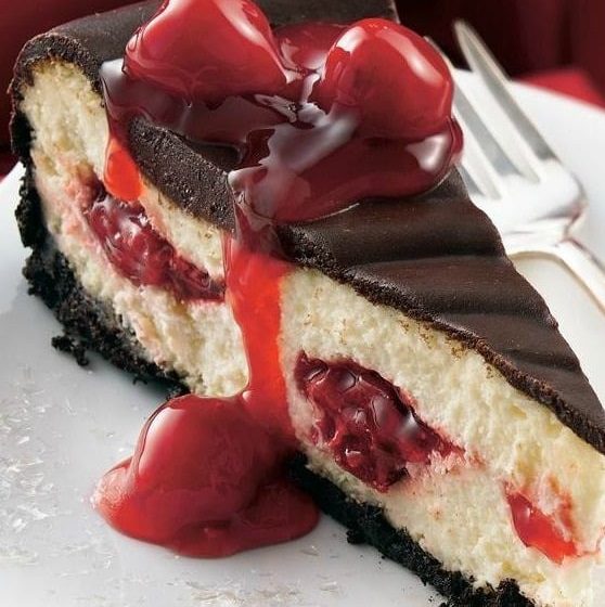 Chocolate-Cherry-Cheesecake