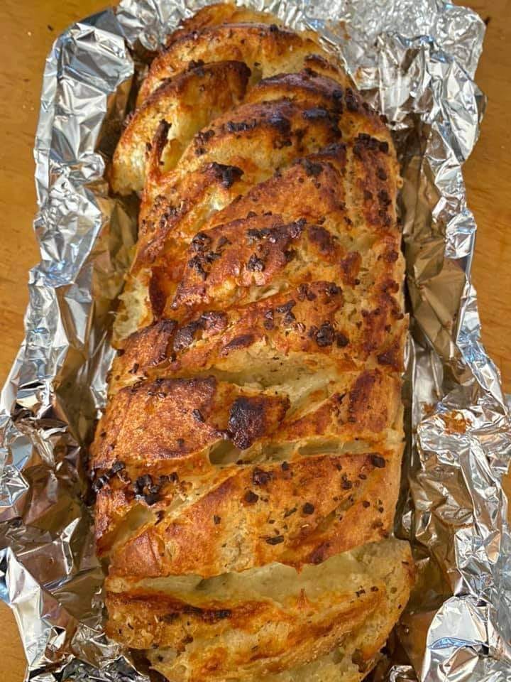 Stuffed garlic bread 1