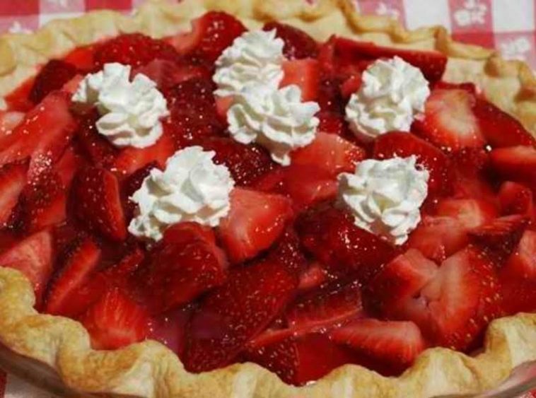 Summertime Strawberry Pie 758x563 2