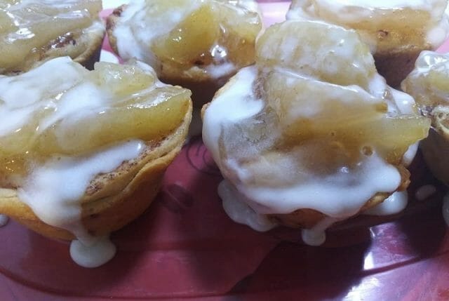 TWO INGREDIENT APPLE PIE CUPS