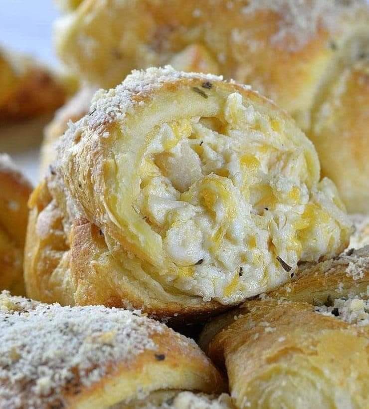 Cheesy Chicken Crescent Dinner Rolls