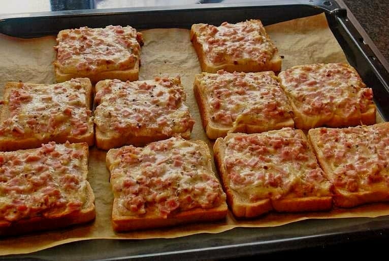 Pizza toast ready in 15 minutes