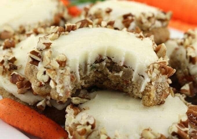 CARROT CAKE COOKI WITH CREAM CHEESE-FROSTING