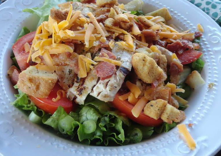 Grilled Chicken Salad, Restaurant Style