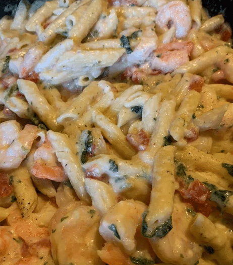 Garlicky Shrimp Alfredo Bake