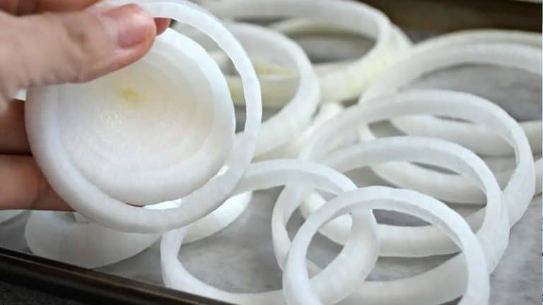 Mix Onions With Flour For An Amazing Result 2 Mix Onions With Flour
