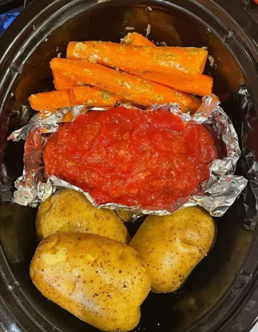 Crockpot Meatloaf With Potatoes and Carrots