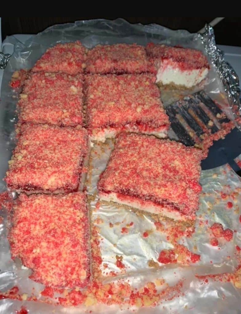 Strawberry Shortcake Cheesecake Bars 2 Strawberry Shortcake Cheesecake Bars