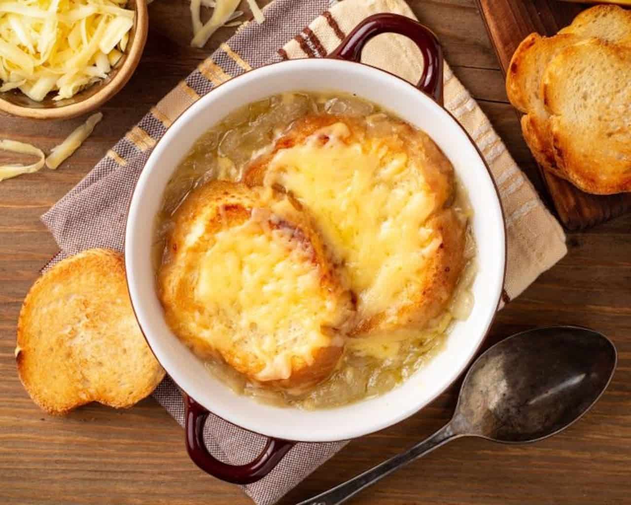 Traditional French Onion Soup