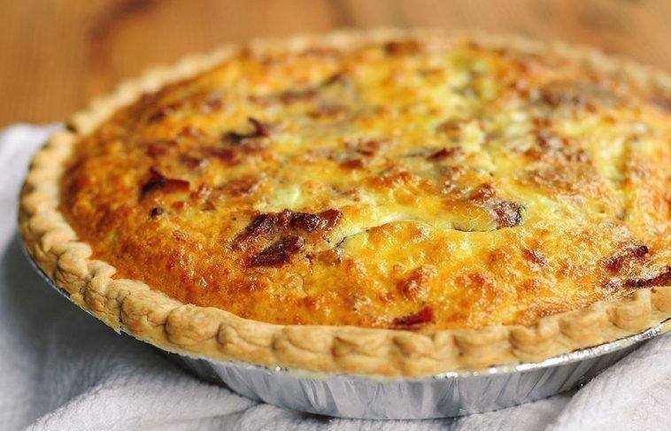 BACON AND CHEESE QUICHE 1 BACON AND CHEESE QUICHE