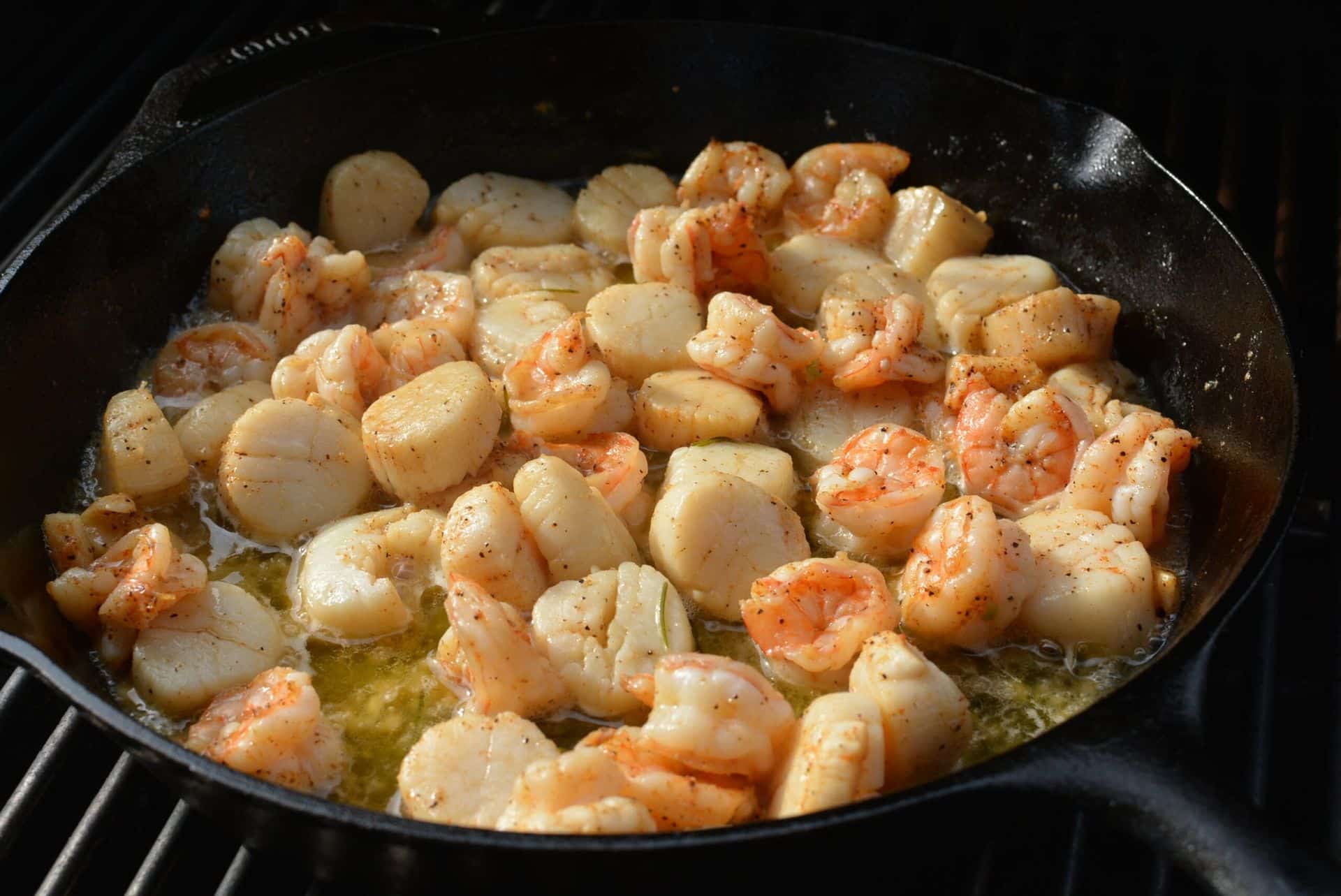 Garlic Butter Grilled Scallops Shrimp