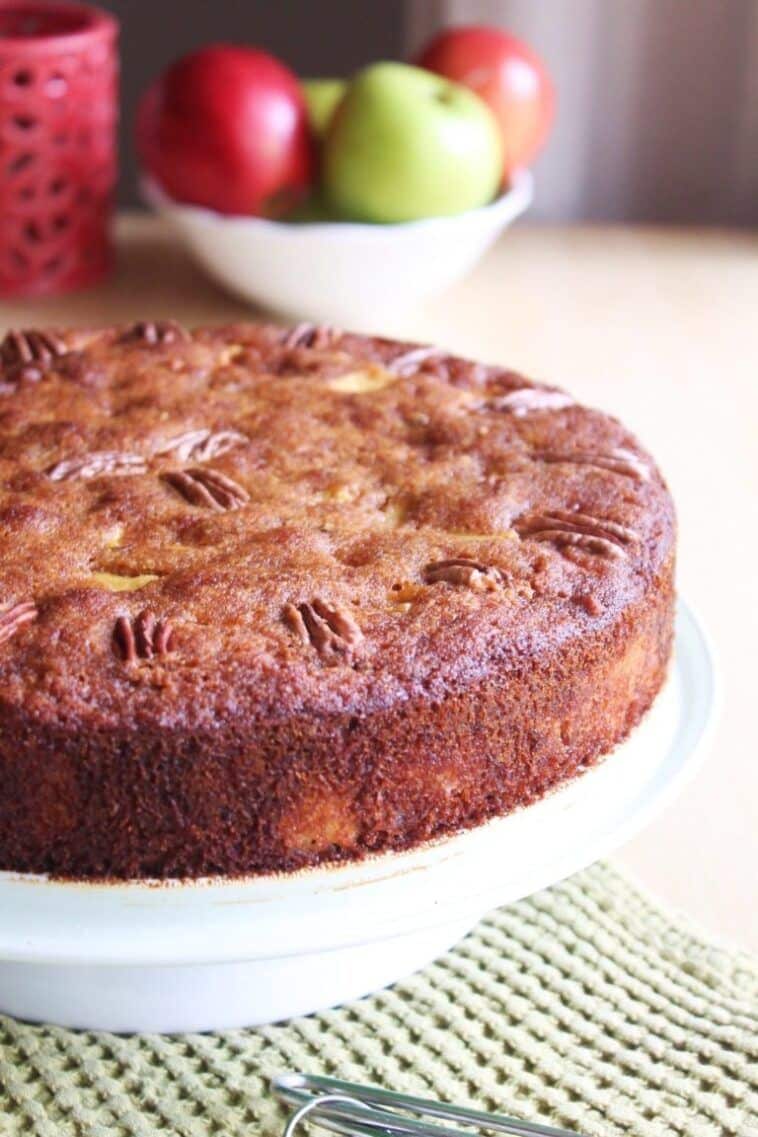 Perfect Golden Brown Cinnamon Apple Cake 2 Perfect Golden Brown Cinnamon Apple Cake