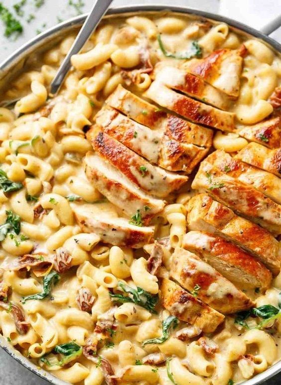 Tuscan Chicken Mac And Cheese (One Pot, Stove Top )