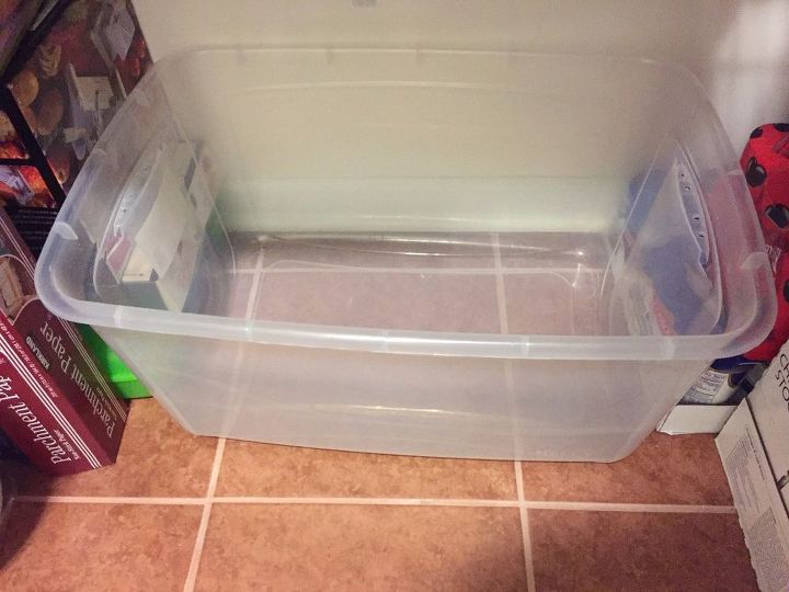 Organizing: Keeping Your Cookie Sheets and Muffin Pans Neat 2 organizing keeping your cookie sheets and muffin pans neat organizing