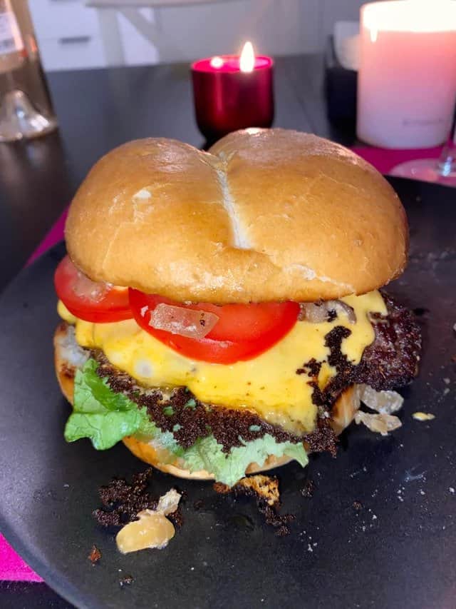 Burger with the Lot