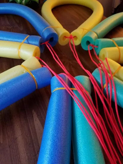 Pool Noodle Flower Float 8 FF3F19E6 9EF8 4957 B7FD 95050741FFEF