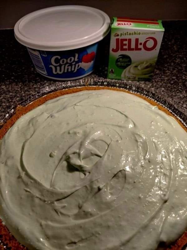 HOW TO MAKE PISTACHIO PIE