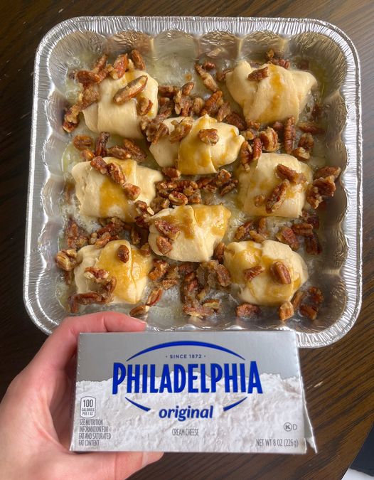 Pecan Cream Cheese Rolls 1