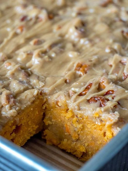 Pecan Praline Sweet Potato Cake