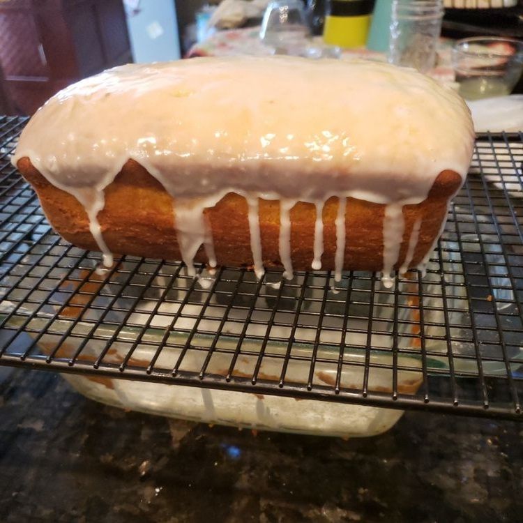 Starbucks lemon pound cake ith lemon glaze