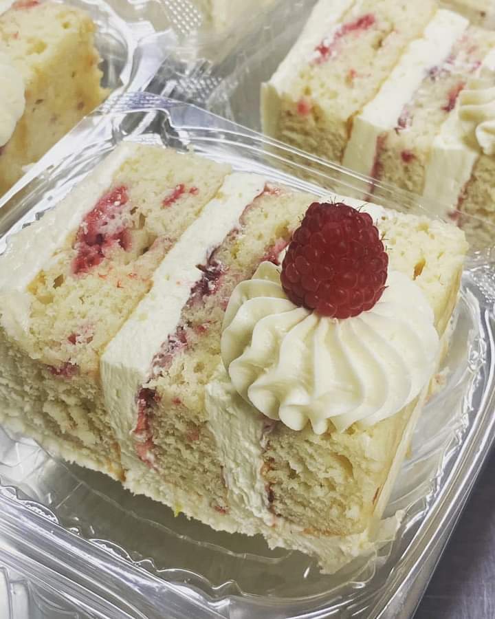 Homemade Strawberry Cake Recipe