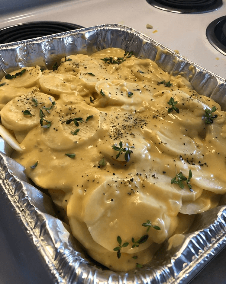 CHEESY SCALLOPED POTATOES