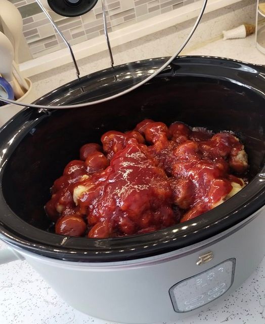 Crock Pot Sweet & Sour Meatballs