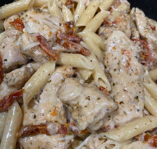 Creamy Sun dried Tomato Pasta