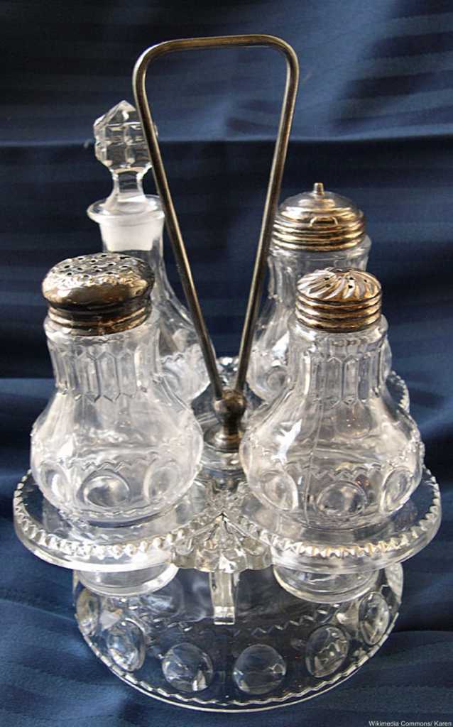 8 Vintage Cooking Tools Disappearing From Modern Kitchens: A Culinary Nostalgia Journey 5 IMG 9329