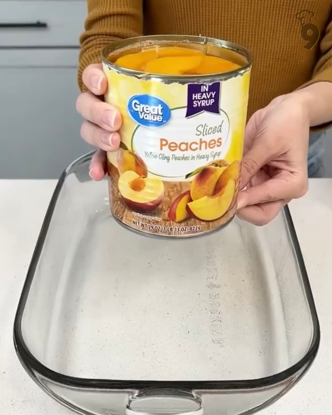 Simple Peach Cobbler Preparation